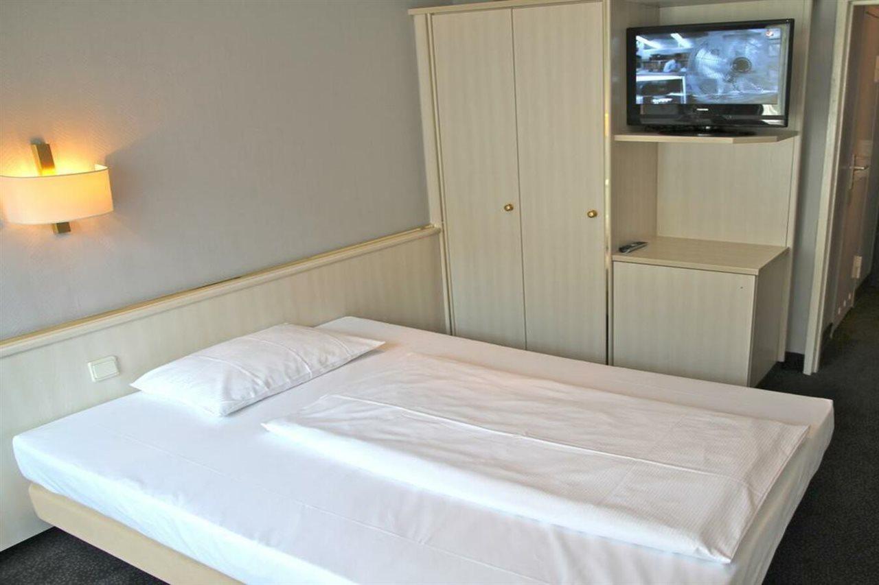 Berlin Plaza Hotel Am Kurfuerstendamm Dış mekan fotoğraf