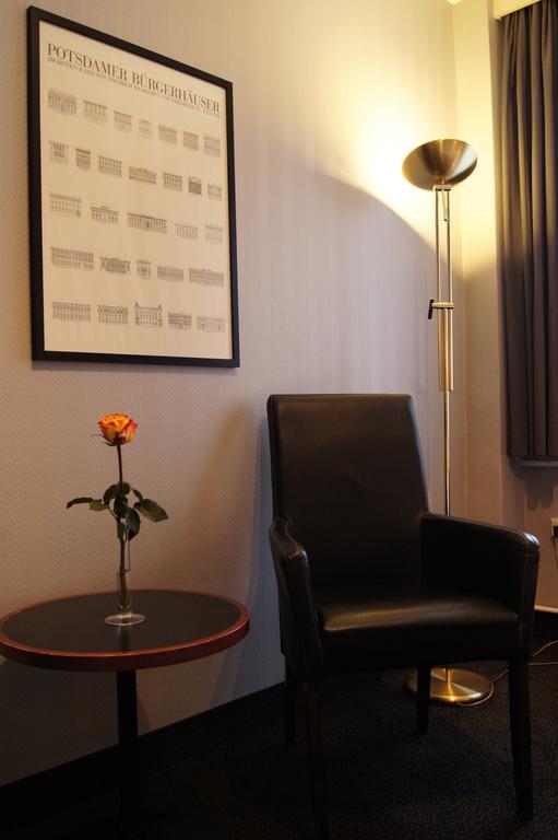 Berlin Plaza Hotel Am Kurfuerstendamm Oda fotoğraf