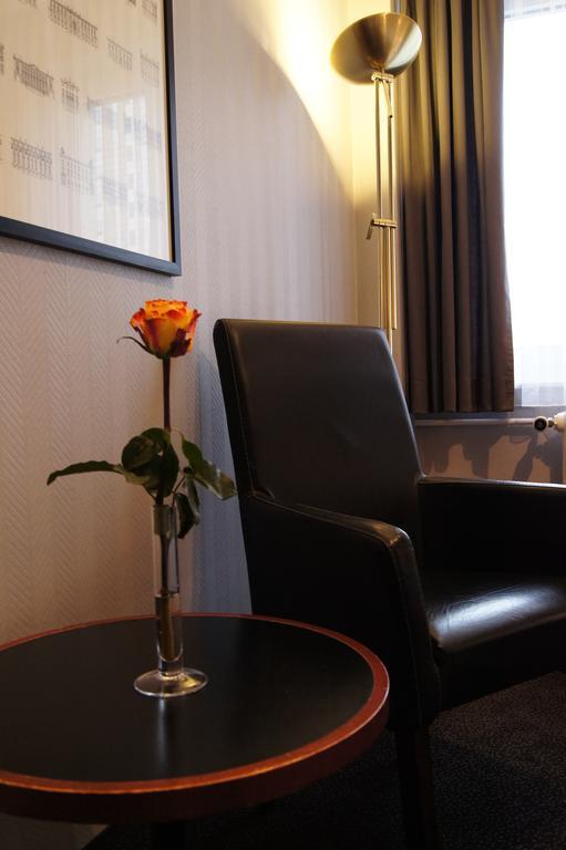 Berlin Plaza Hotel Am Kurfuerstendamm Oda fotoğraf