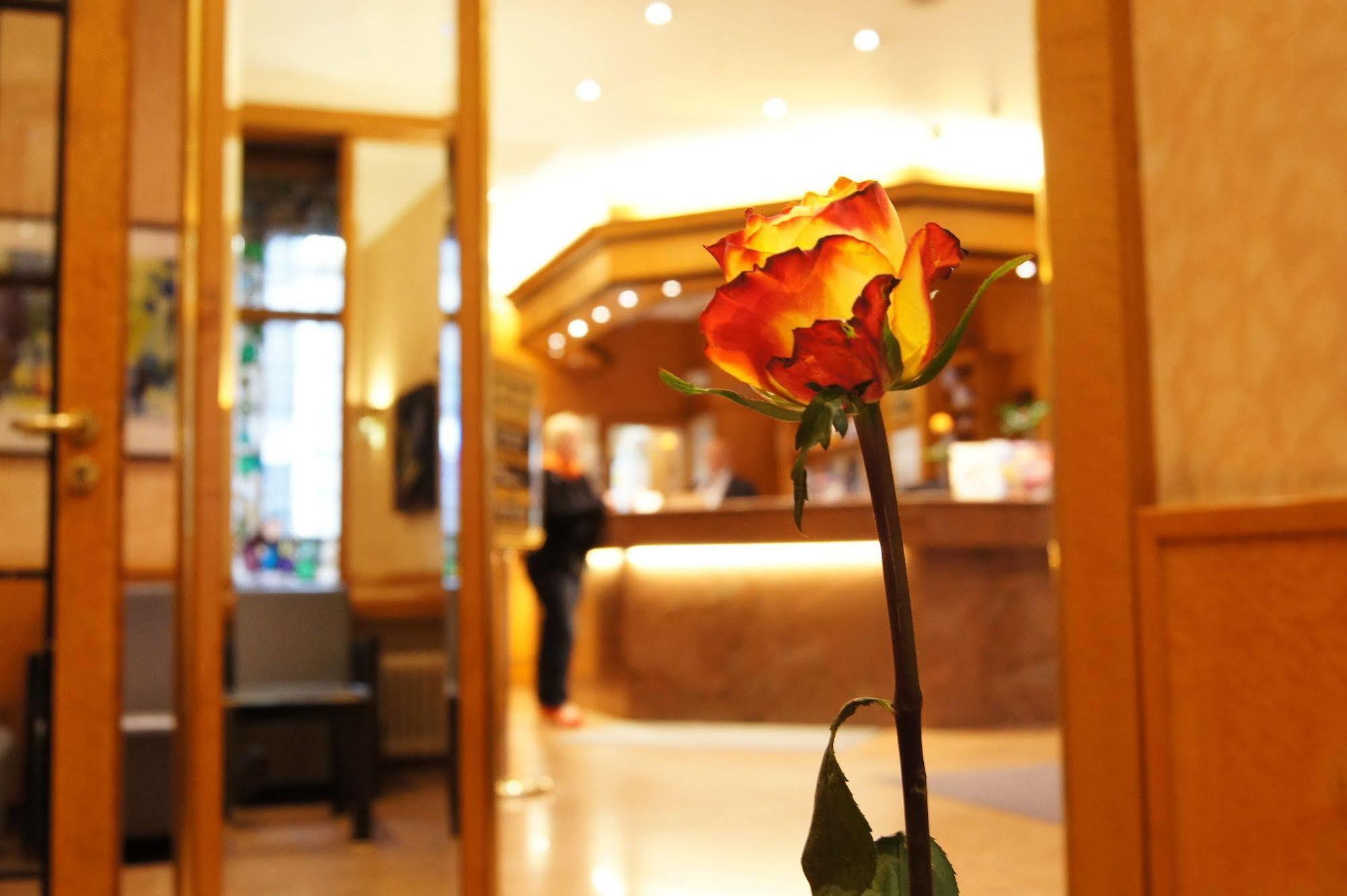 Berlin Plaza Hotel Am Kurfuerstendamm Dış mekan fotoğraf